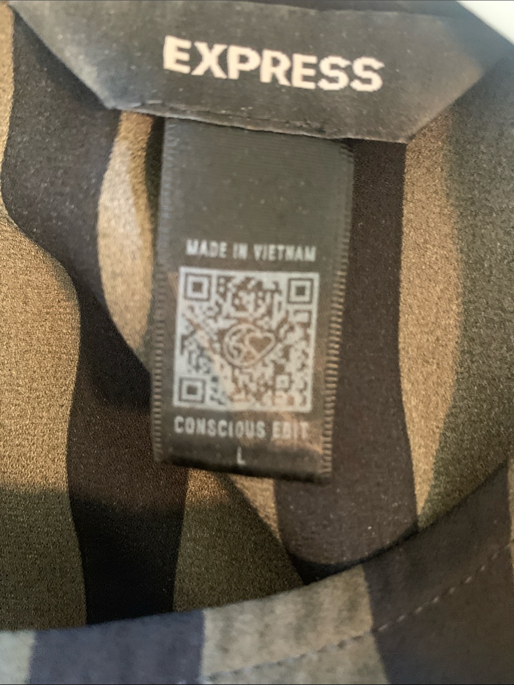 🎉NEW LISTING!🎉Express Olive & Black Striped Blouse - Picture 8 of 9